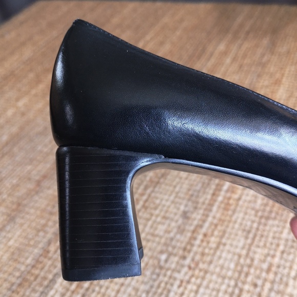 Etienne Aigner leather pumps - Picture 7 of 13